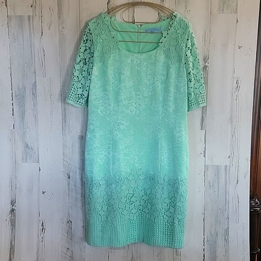 NWOT Antonio Melani GORGEOUS Lace Midi Dress in mint Green